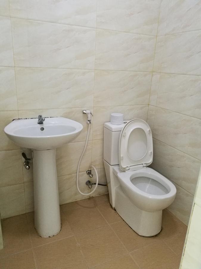 Dengba Hostel Yangon Bagian luar foto