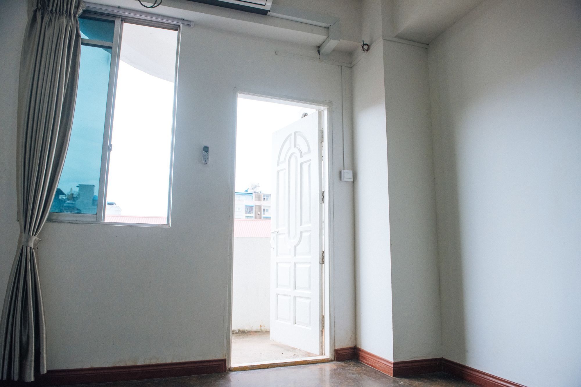 Dengba Hostel Yangon Bagian luar foto
